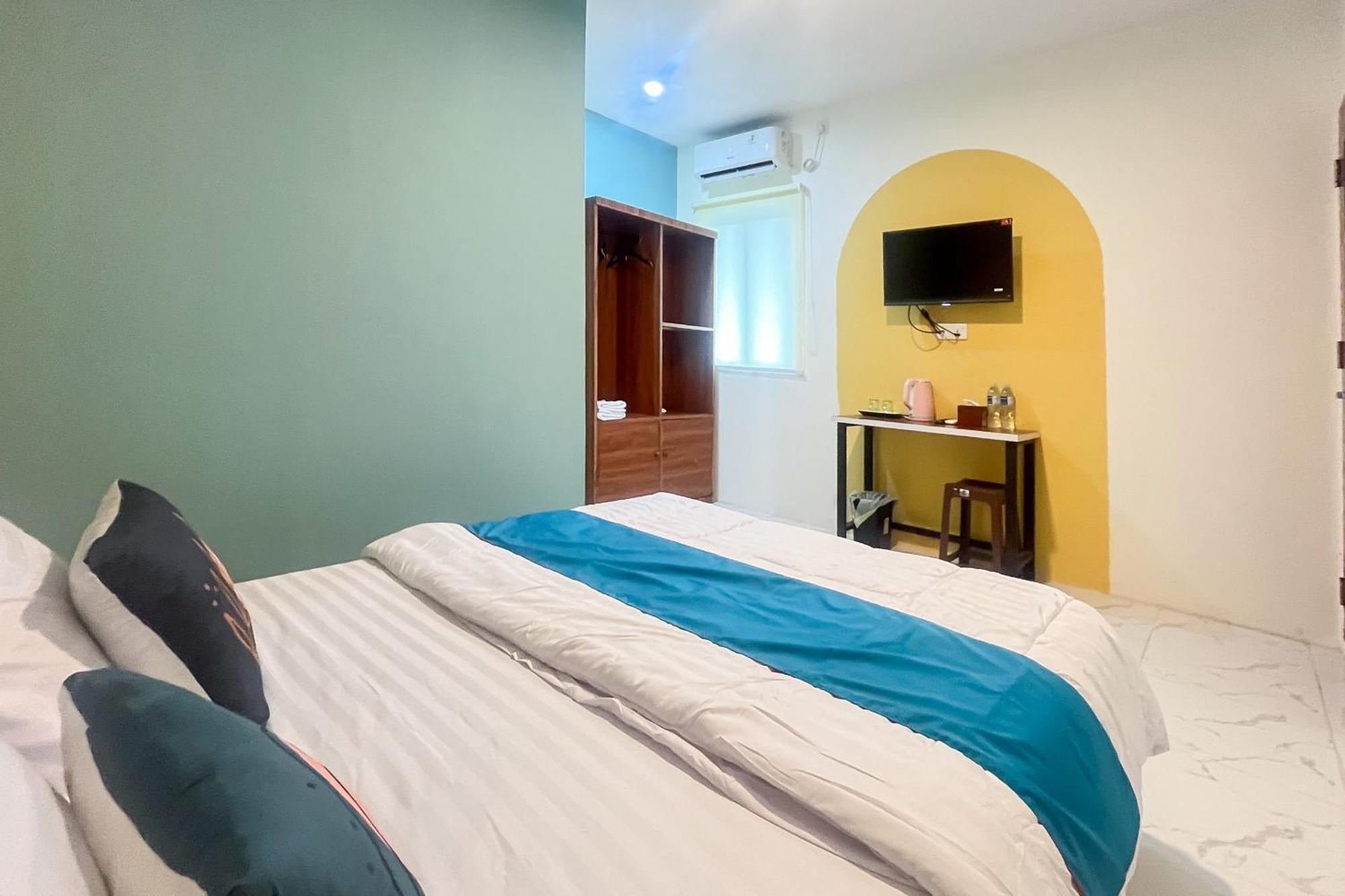 Sans Sedana Hotel